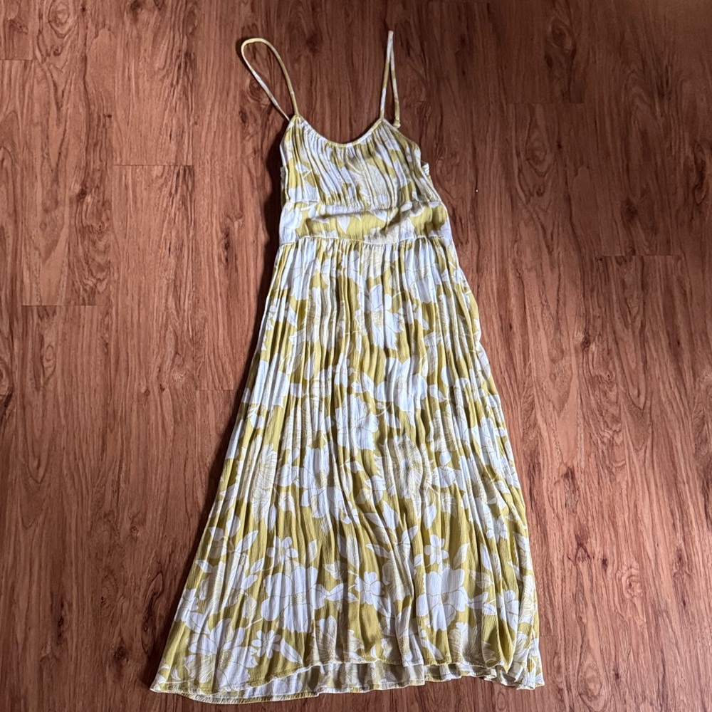 Billabong Green and White Floral Maxi Dress